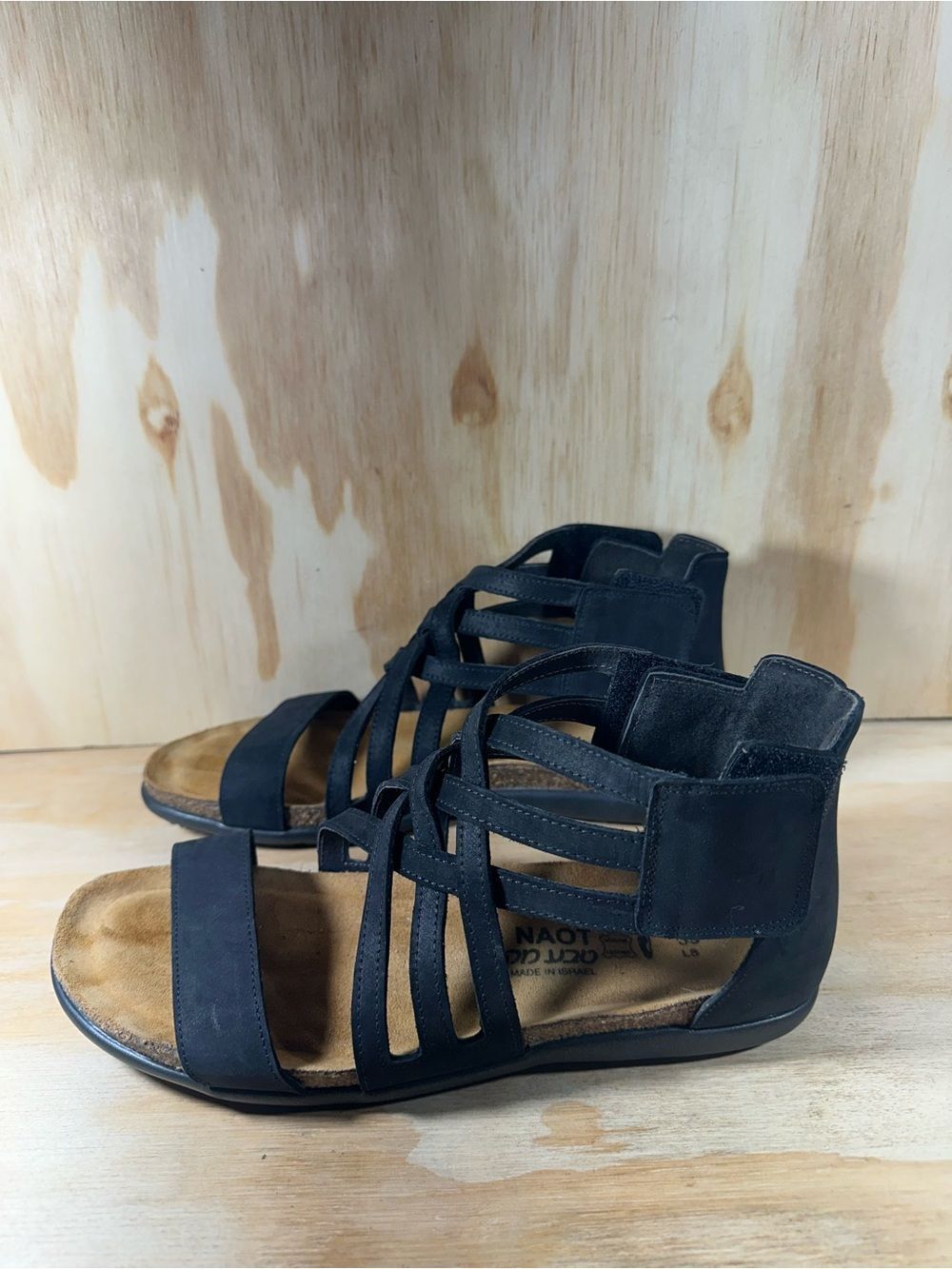 Naot Marita Black Strappy Gladiator Sandals Women’s Size 8